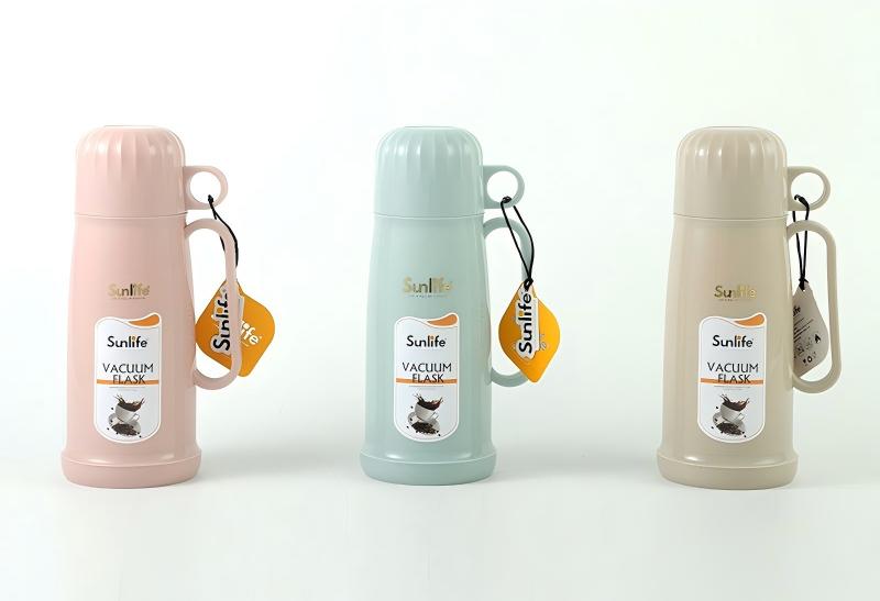 The 5 Best Lightweight Plastic Vacuum Flasks for Hiking & Travel in 2025- The 5 Best Lightweight Plastic Vacuum Flasks for Hiking & Travel in 2025-