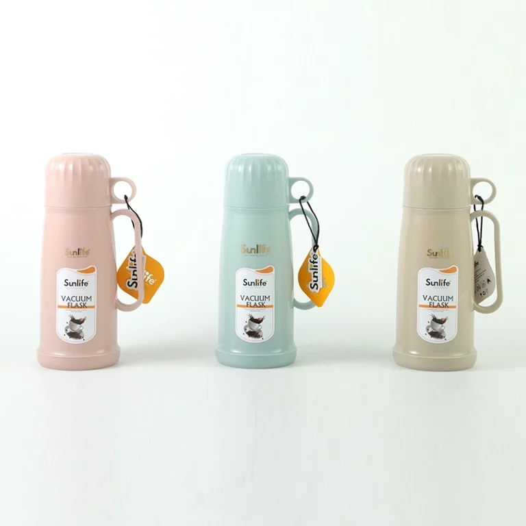 The Hospitality Upgrade Why Hotels Should Provide In-Room Vacuum Flasks Over Single-Use Plastic