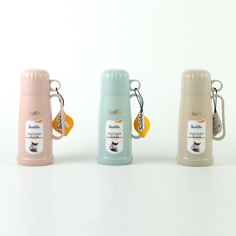 The Hospitality Upgrade Why Hotels Should Provide In-Room Vacuum Flasks Over Single-Use Plastic