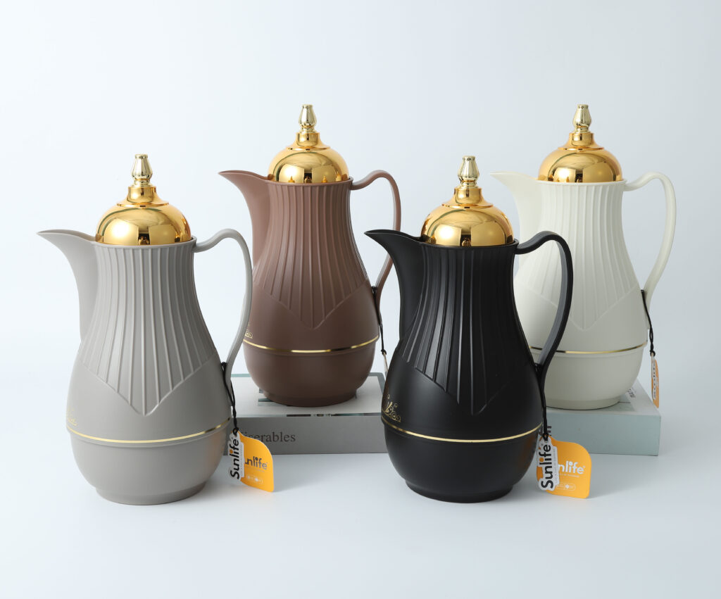 Experience the Authentic Arabian Flavors with our 1.0L Arabesque Coffee Pot-